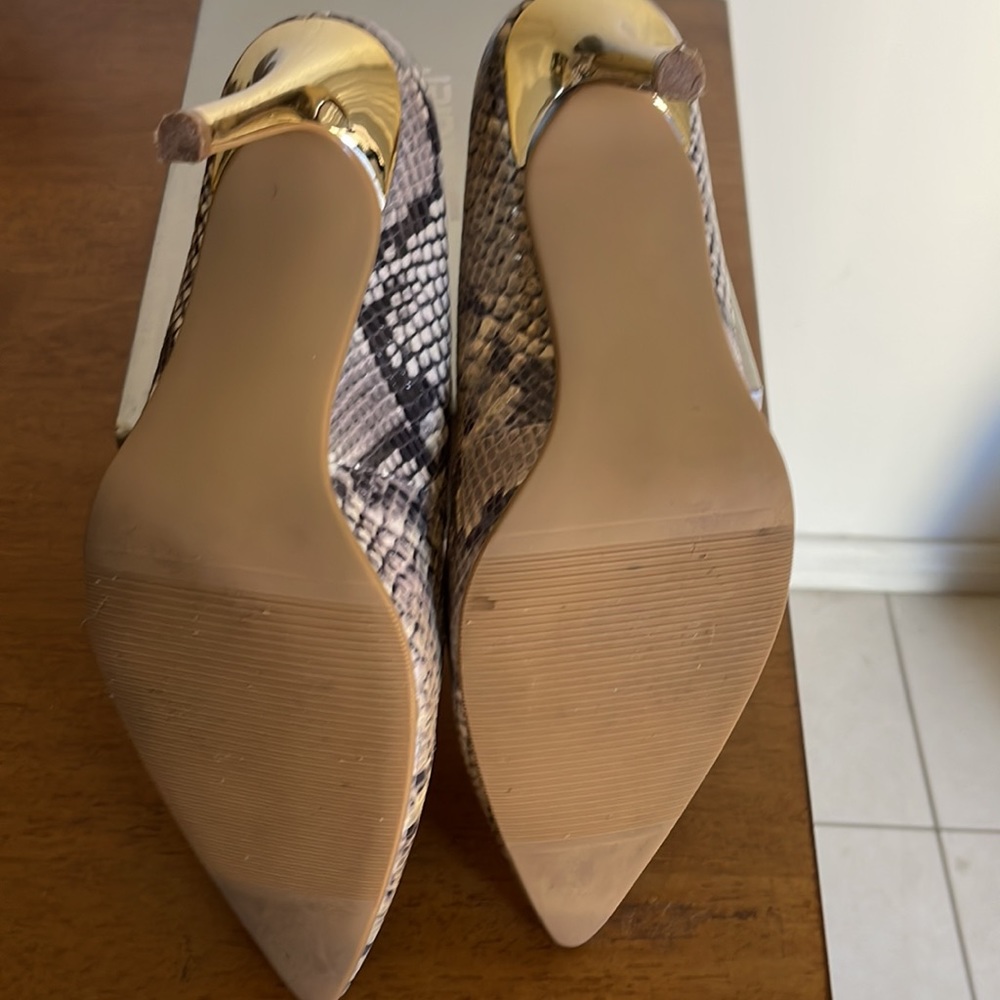 Sandler , neutral snake skin shoes. Worn once, good condition. - Picture 7 of 8